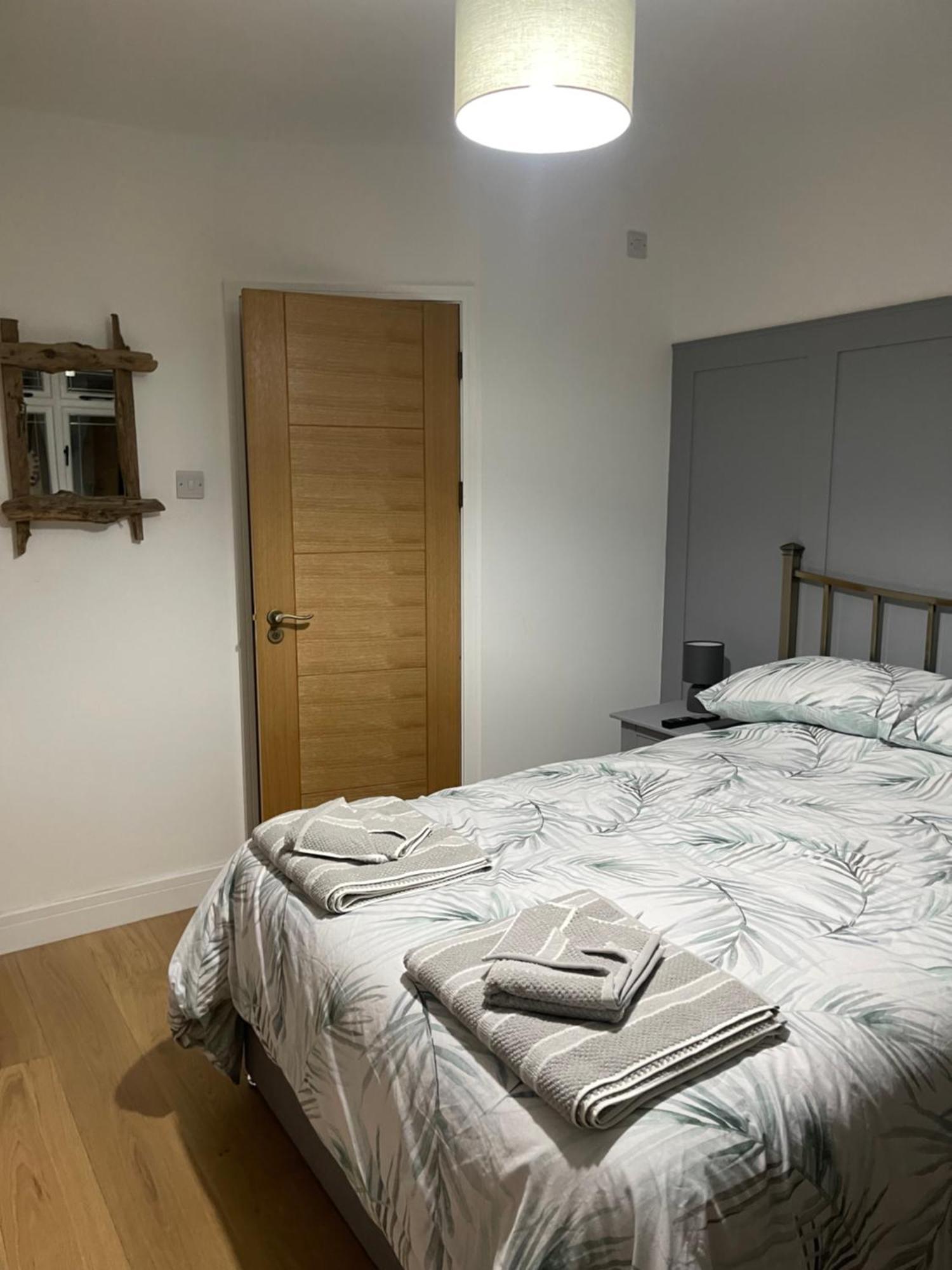 Godden Green B & B Guesthouse Newchurch  Екстер'єр фото