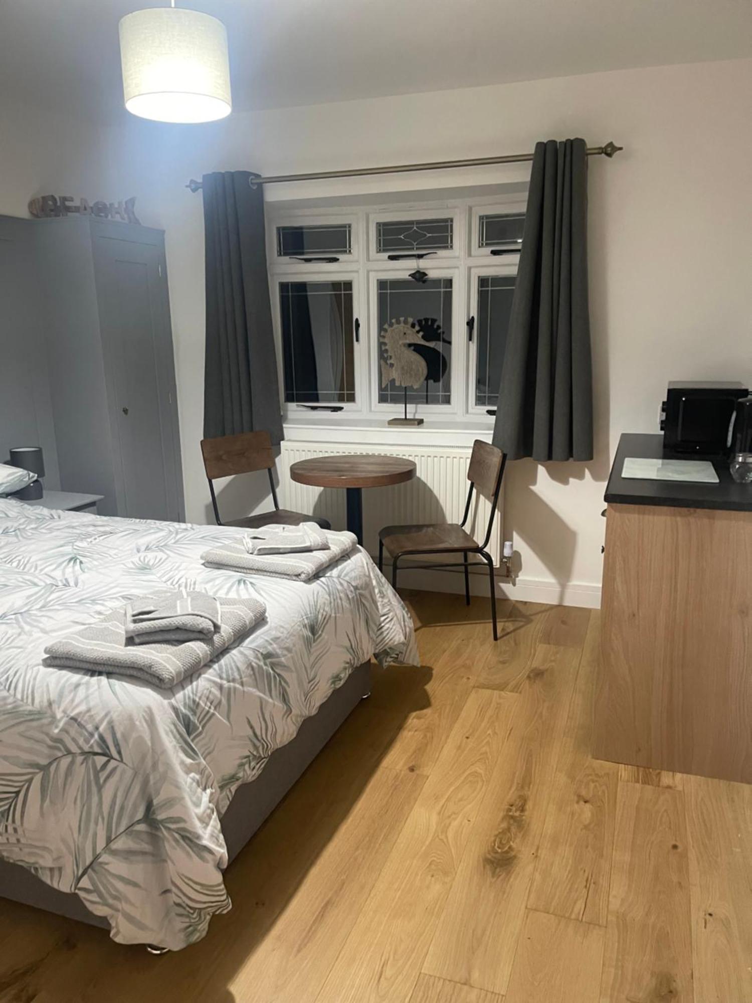 Godden Green B & B Guesthouse Newchurch  Екстер'єр фото